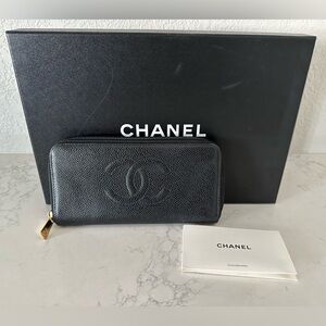 CHANEL Black Wallet